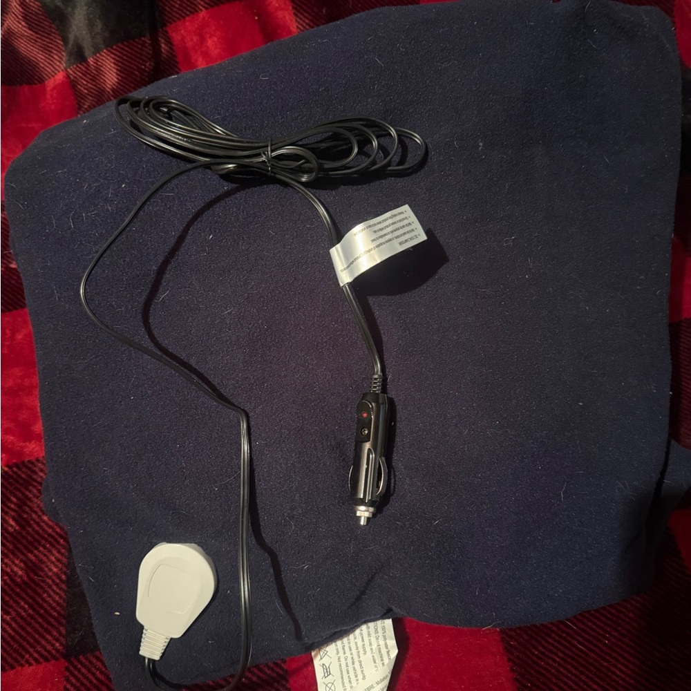 Navy Electric Heated Blanket with car adapter. 12V plug in!